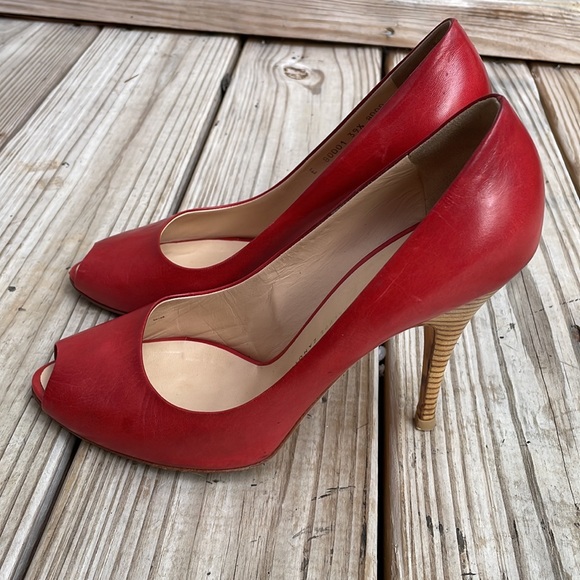 ❤️ 👀 Giuseppe Zanotti Red Leather Peep Toe Wooden Heels Size EU 39.5 - Picture 3 of 13